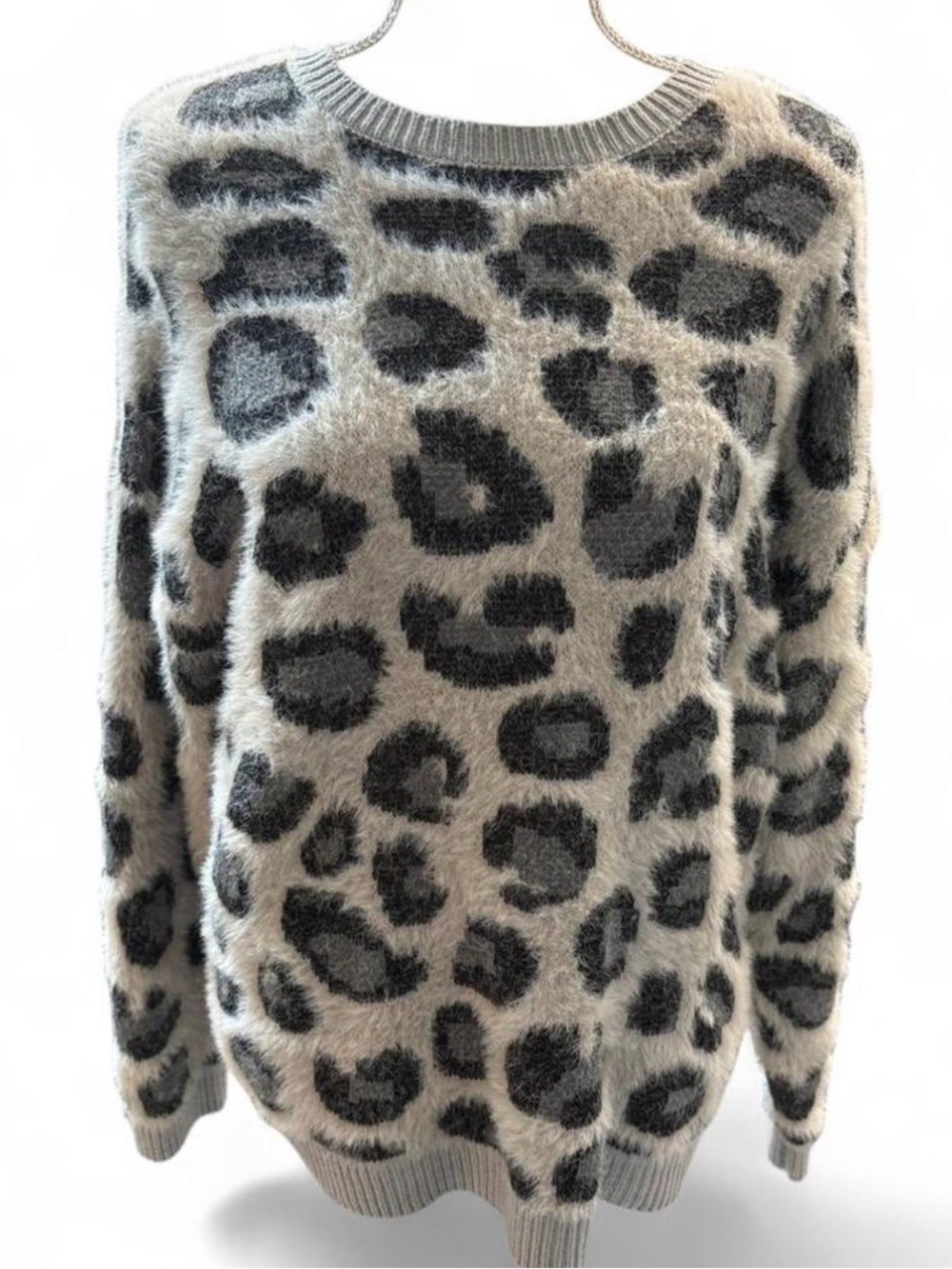 Time and Tru Fuzzy Leopard Crewneck Sweater in Gray and Black